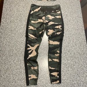 Camo Leggings.  Forever 21.    Size M